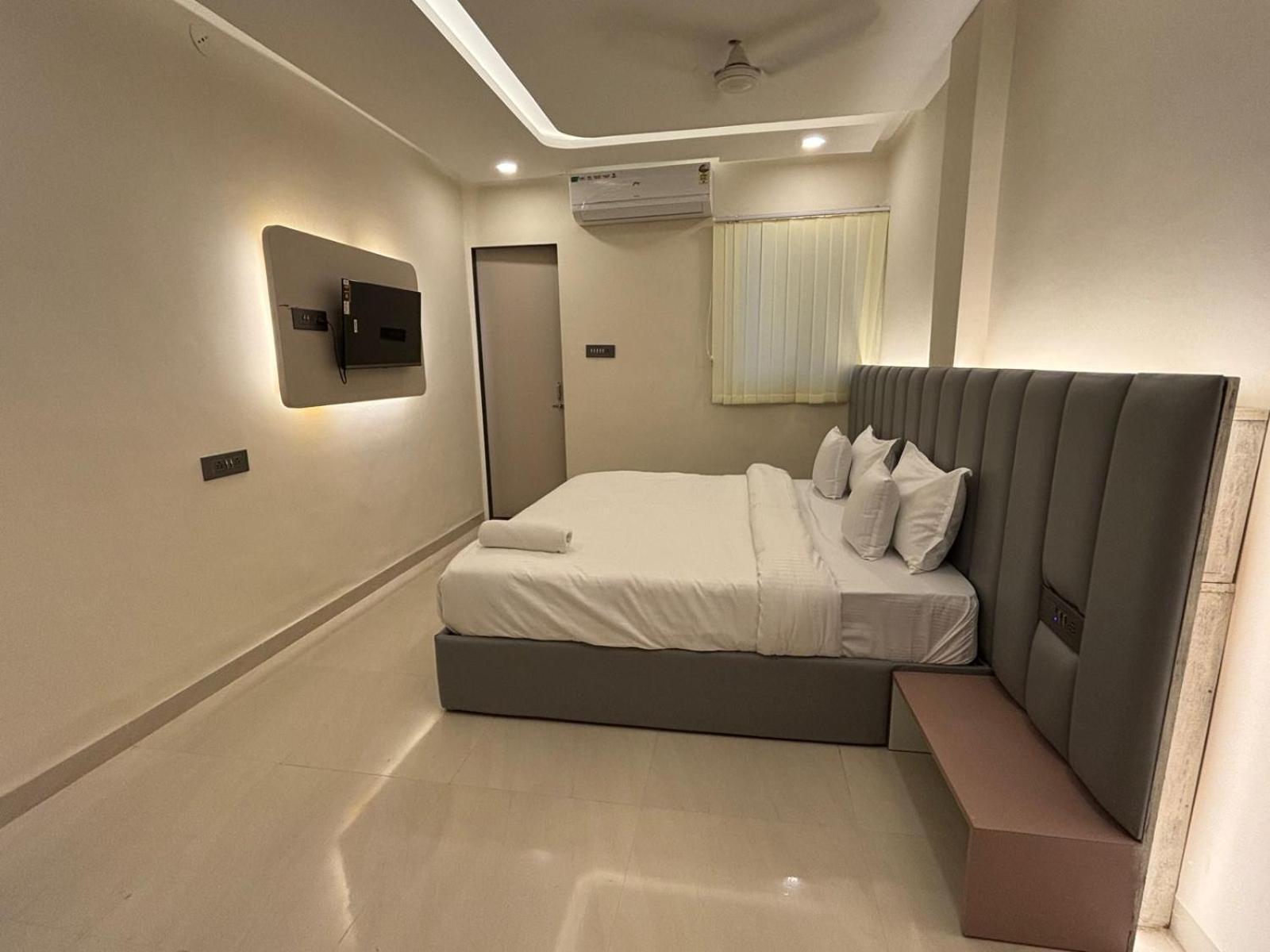 Hotel Vilaasitaa Vijay Nagar Indore Exterior photo